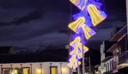 La Ceja ilumina las noches del Oriente Antioqueño con su alumbrado navideño La Ceja ilumina las noches del Oriente Antioqueño con su alumbrado navideño