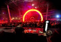 El pulso de las máquinas: cómo Medellín convirtió la cultura rave en un circuito de alta precisión técnica, impacto económico y vanguardia sonora