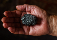 Radiografía de la precariedad en los socavones de Antioquia: menos del 5 % de los mineros artesanales cuenta con seguridad social frente a graves riesgos de salud